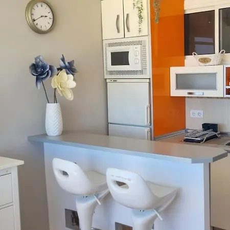 Apartamento Apartamento Con 1 Dormitorio, 3 Personas Con Vistas *